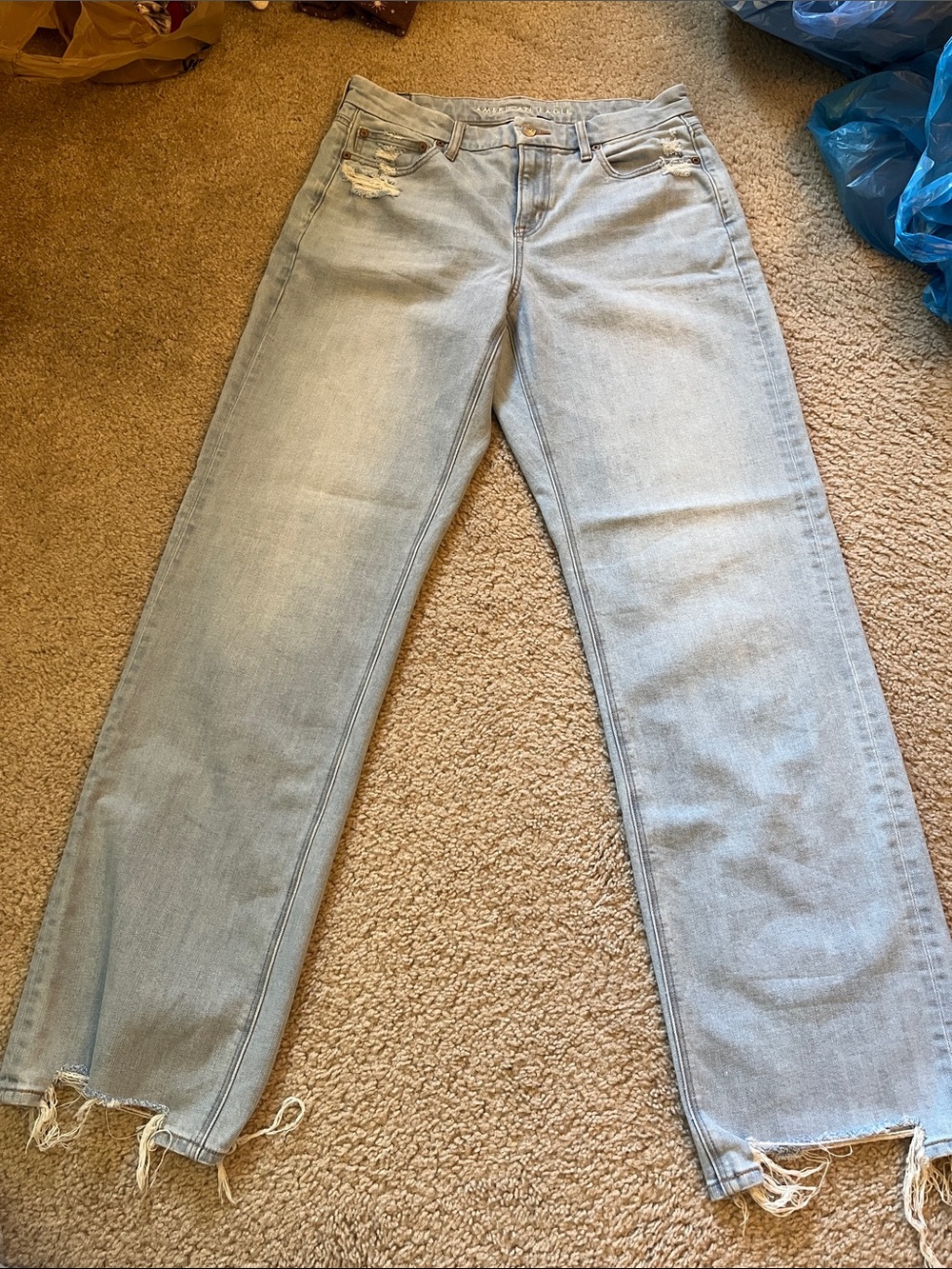 American Eagle Outfitters Light Blue Distressed Jeans Size 10 x-long